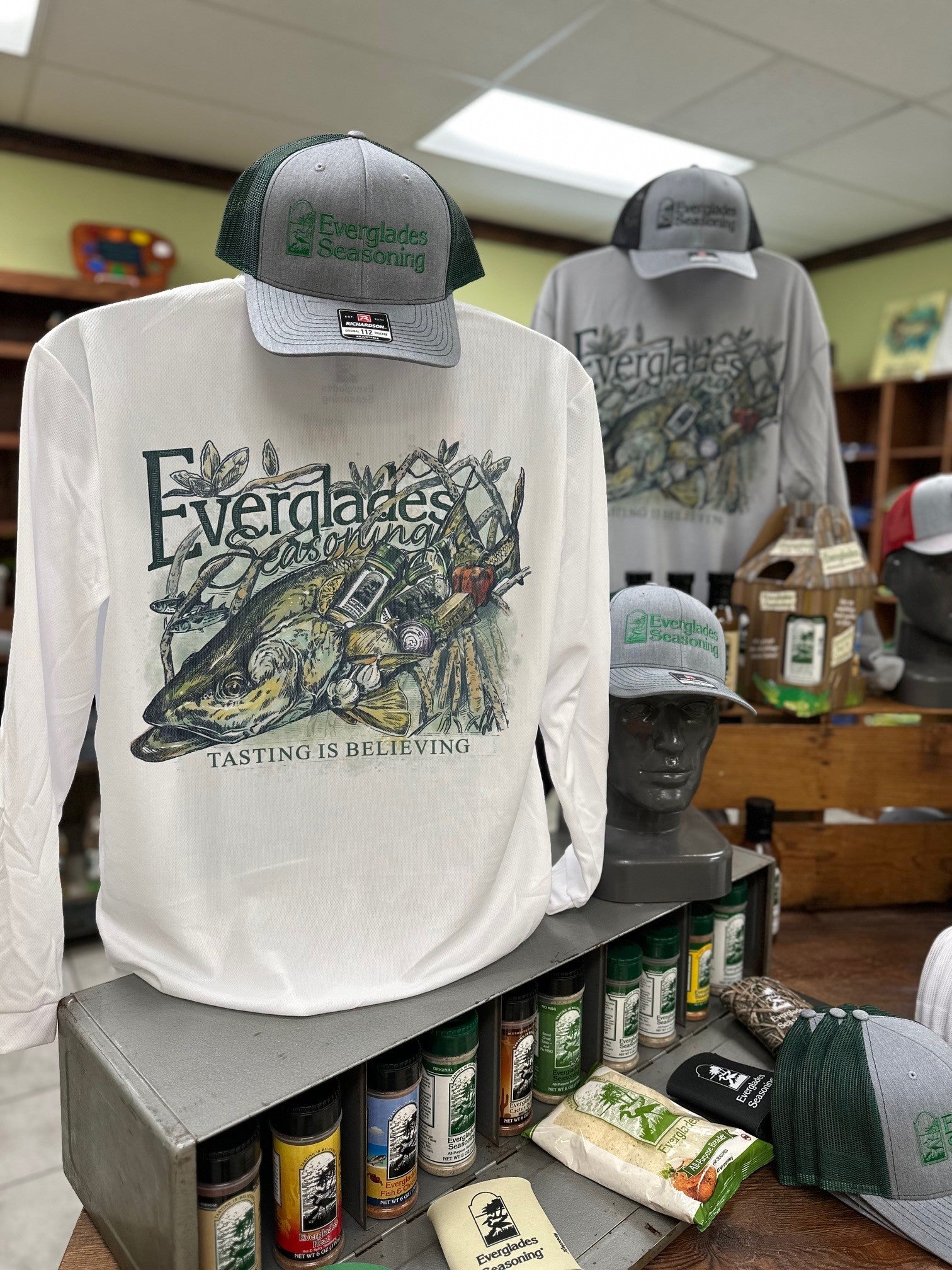 Everglades Sportswear Mint Green Painted Tarpon Fishing Shirt - Everglades  Foods, Inc.